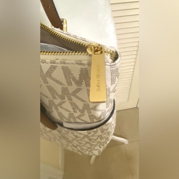 MICHAEL KORS BAG - Picture 5 of 15